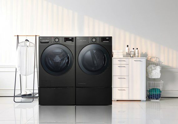 LG ra mắt máy giặt sấy và tủ chăm sóc quần áo thông minh mới