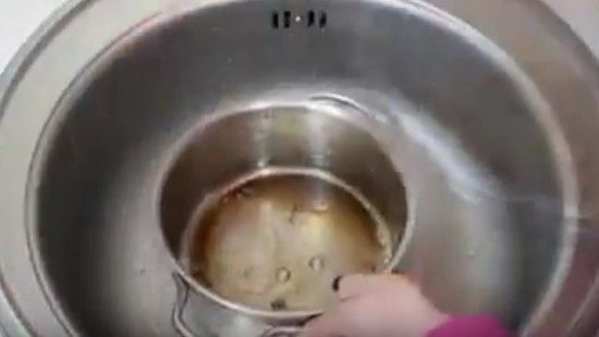 Việc nhà 'dễ thở' hơn với 16 mẹo vặt hữu ích sau