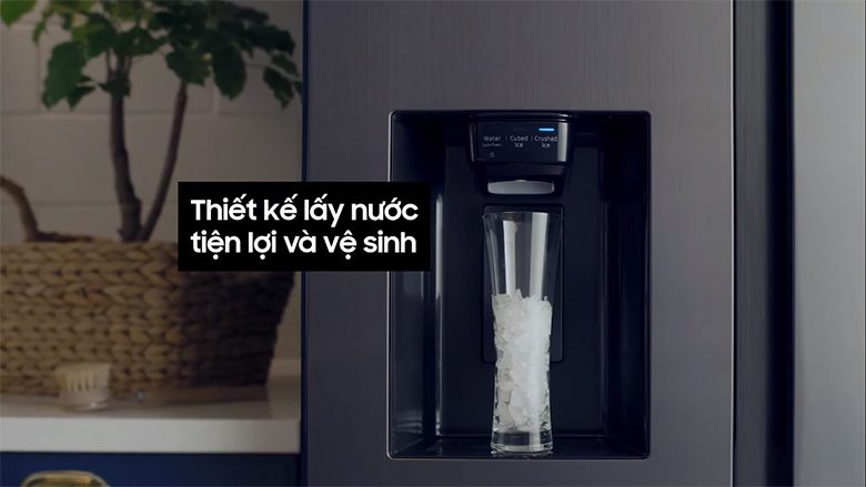 Tủ lạnh Samsung RS64T5F01B4/SV 641 lít