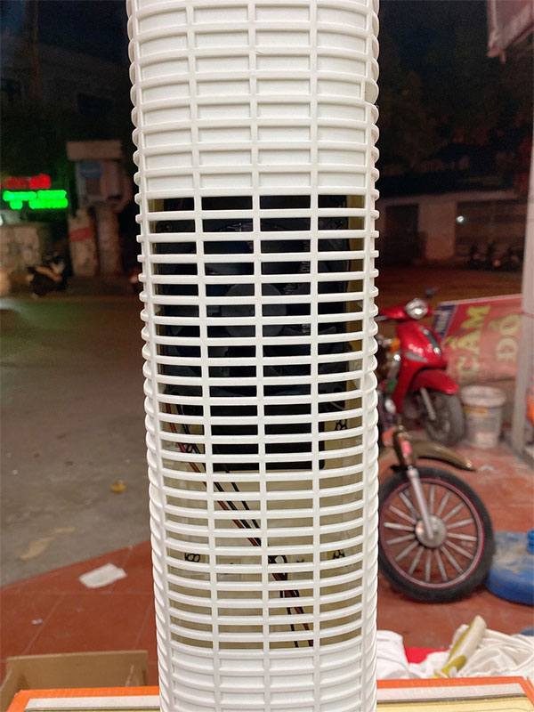 Quạt sưởi gốm TCL thông minh dạng đứng TN-T20N Quạt sưởi gốm TCL thông minh dạng đứng TN-T20N